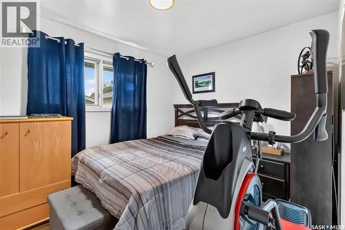 2326 Lansdowne Avenue, Saskatoon, SK - Indoor Photo Showing Bedroom