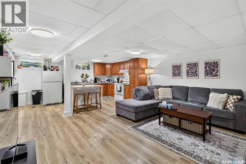 2326 Lansdowne Avenue, Saskatoon, SK - Indoor Photo Showing Living Room
