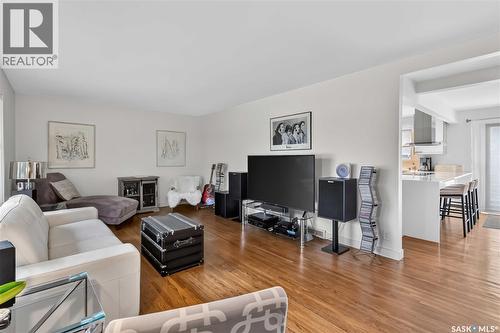 2326 Lansdowne Avenue, Saskatoon, SK - Indoor Photo Showing Living Room