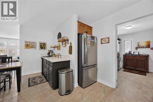 5700 Blackwell Sideroad Unit# 367, Sarnia, ON - Indoor