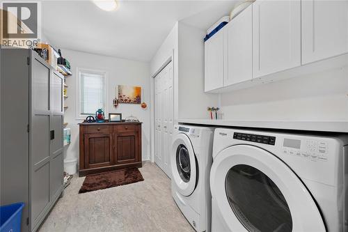 5700 Blackwell Sideroad Unit# 367, Sarnia, ON - Indoor Photo Showing Laundry Room