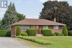 616 BICKLE DRIVE  Oshawa (Northwood), ON L1L 1B1