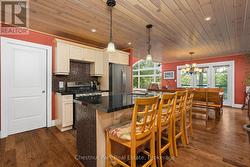 Eat in kitchen - 