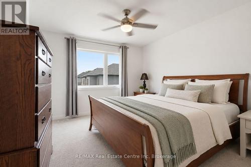 50 Ferris Circle, Guelph (Clairfields/Hanlon Business Park), ON - Indoor Photo Showing Bedroom