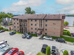 207-100 Rue du Lac  Sherbrooke (Brompton/Rock Forest/Saint-Élie/Deauville), QC J1N 3M8