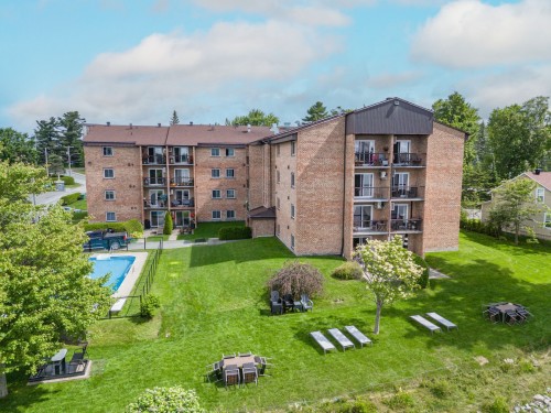 Front of Structure - 207-100 Rue Du Lac, Sherbrooke (Brompton/Rock Forest/Saint-Élie/Deauville), QC - Outdoor