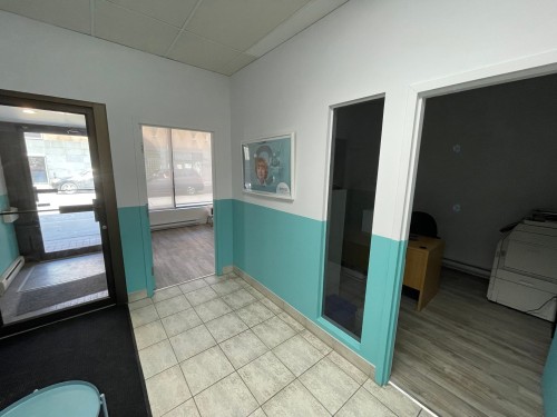 Mud Room - 432 Rue De L'Église, Montréal (Verdun/Île-Des-Soeurs), QC - Indoor Photo Showing Other Room