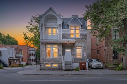 5350  - 5352 Av. Decelles  Montréal (Côte-Des-Neiges/Notre-Dame-De-Grâce), QC H3T 1V9