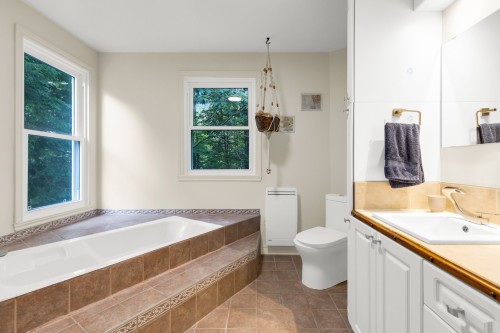 Salle de bains - 4 Ch. Raymond, Mille-Isles, QC - Indoor Photo Showing Bathroom