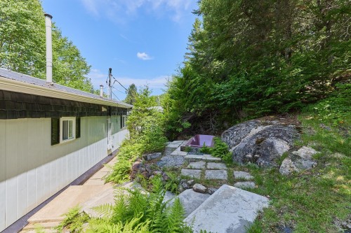 Courtyard - 80Z Ch. Du Lac-St-Louis E., Saint-Zénon, QC - Outdoor