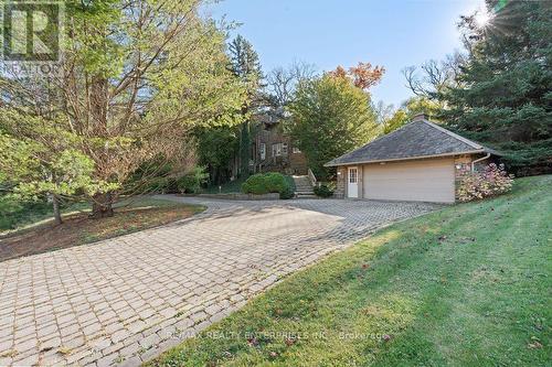 1520 Pinetree Crescent, Mississauga, ON - Outdoor