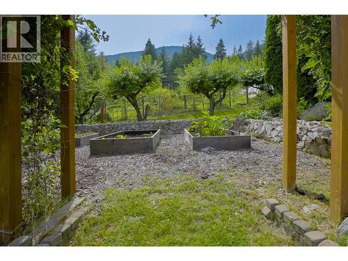 2149 Annable Road, Nelson, BC - Outdoor