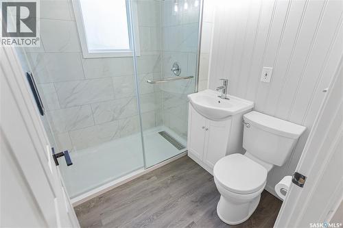 208 Edwards Street, Strasbourg, SK - Indoor Photo Showing Bathroom