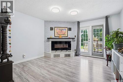 555 Nordstrum Road, Saskatoon, SK - Indoor Photo Showing Living Room