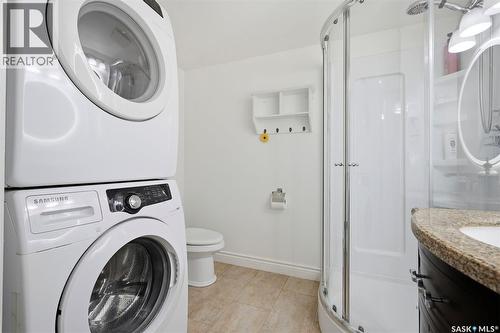 555 Nordstrum Road, Saskatoon, SK - Indoor Photo Showing Laundry Room