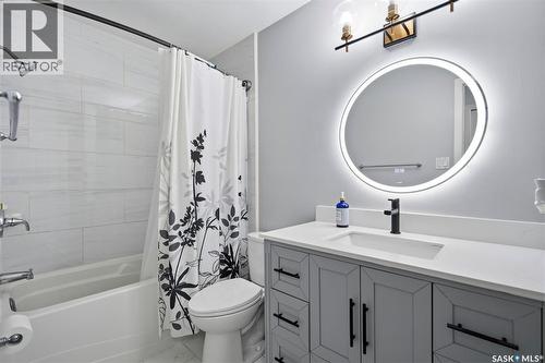 555 Nordstrum Road, Saskatoon, SK - Indoor Photo Showing Bathroom