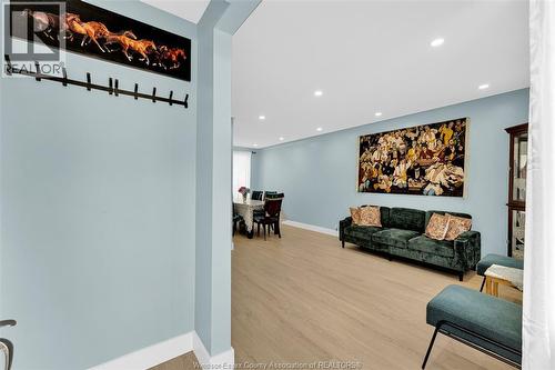 3660 Roxborough, Windsor, ON - Indoor