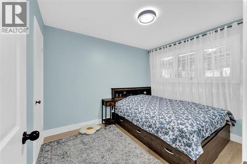 3660 Roxborough, Windsor, ON - Indoor Photo Showing Bedroom
