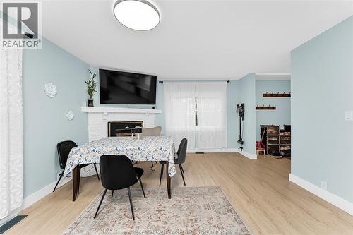 3660 Roxborough, Windsor, ON - Indoor