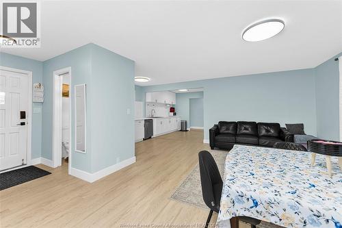 3660 Roxborough, Windsor, ON - Indoor