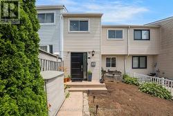 76 FROBISHER COURT  Cambridge, ON N1R 6Z5
