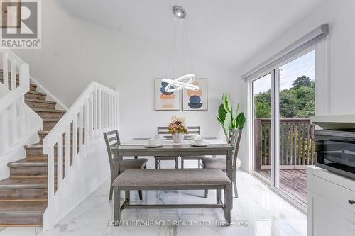 76 Frobisher Court, Cambridge, ON - Indoor Photo Showing Dining Room
