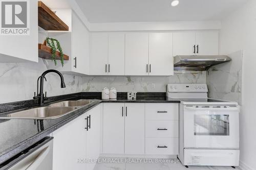 76 Frobisher Court, Cambridge, ON - Indoor Photo Showing Kitchen With Double Sink
