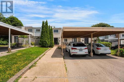 76 Frobisher Court, Cambridge, ON - Outdoor