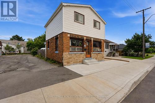 1819 Main Street E, Hamilton, ON - Outdoor
