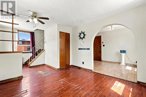 1819 Main Street E, Hamilton, ON - Indoor Photo Showing Other Room