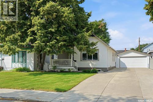 1607 Alexandra Avenue, Saskatoon, SK - Outdoor