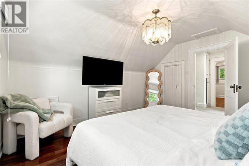 1607 Alexandra Avenue, Saskatoon, SK - Indoor Photo Showing Bedroom