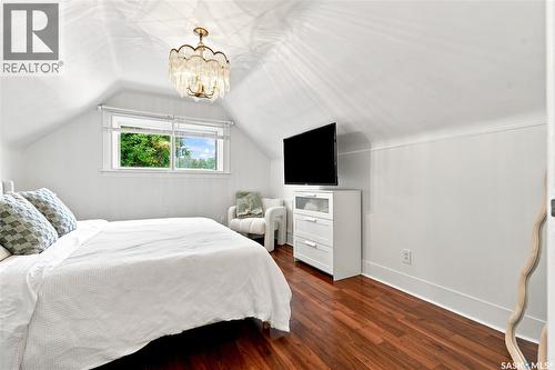 1607 Alexandra Avenue, Saskatoon, SK - Indoor Photo Showing Bedroom