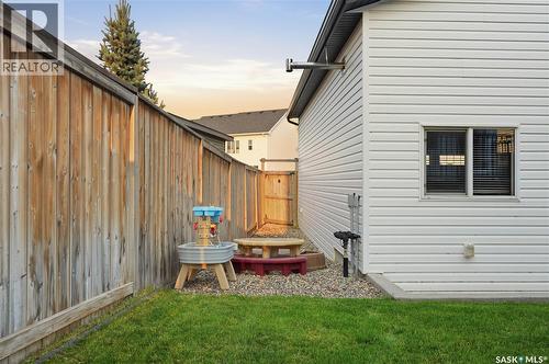 659 Secord Bend, Saskatoon, SK - Outdoor With Exterior