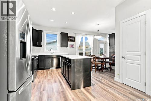 659 Secord Bend, Saskatoon, SK - Indoor Photo Showing Kitchen With Stainless Steel Kitchen With Upgraded Kitchen