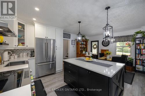 4553 Solina Road, Clarington, ON - Indoor Photo Showing Kitchen With Upgraded Kitchen