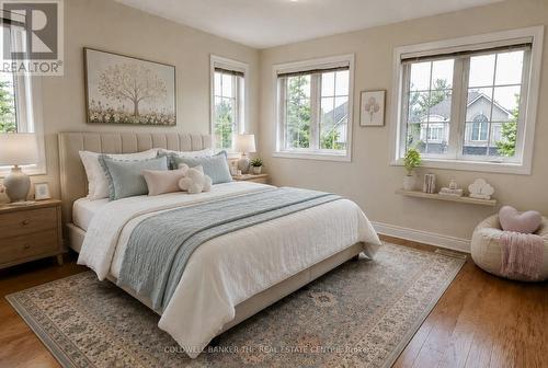 64 - 85 Stonecliffe Crescent, Aurora, ON - Indoor Photo Showing Bedroom