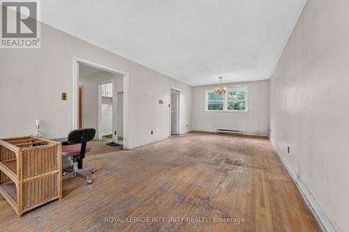 1274 Woodroffe Avenue, Ottawa, ON 