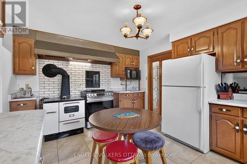 760 Kerwin Road, Ottawa, ON - Indoor Photo Showing Kitchen