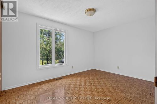 760 Kerwin Road, Ottawa, ON - Indoor Photo Showing Other Room
