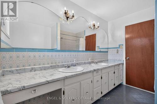 760 Kerwin Road, Ottawa, ON - Indoor Photo Showing Bathroom