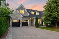 1077 BRIDGE ROAD Oakville (Wo West), ON L6L 2B6