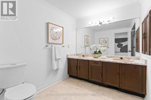 1 Baronial Court, Toronto, ON - Indoor Photo Showing Bathroom