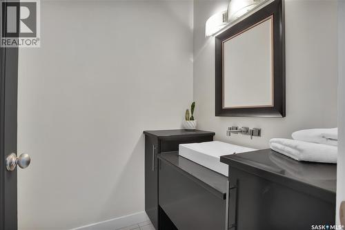 102 Kinsmen Crescent, Martensville, SK - Indoor Photo Showing Bathroom