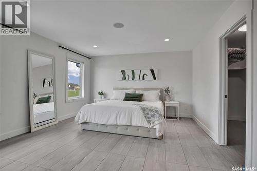102 Kinsmen Crescent, Martensville, SK - Indoor Photo Showing Bedroom