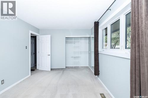 350 Guelph Crescent, Saskatoon, SK - Indoor Photo Showing Other Room