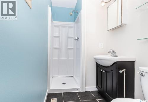 350 Guelph Crescent, Saskatoon, SK - Indoor Photo Showing Bathroom