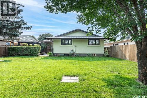 350 Guelph Crescent, Saskatoon, SK - Outdoor