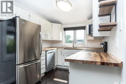 350 Guelph Crescent, Saskatoon, SK - Indoor Photo Showing Kitchen With Stainless Steel Kitchen