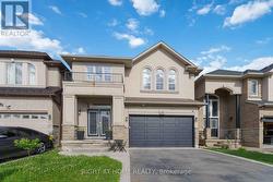 212 CHARTWELL CIRCLE  Hamilton, ON L9A 0B6